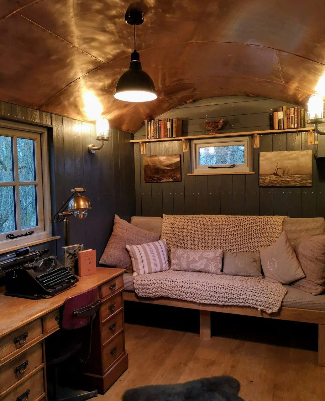 Retreat Hut photo 3