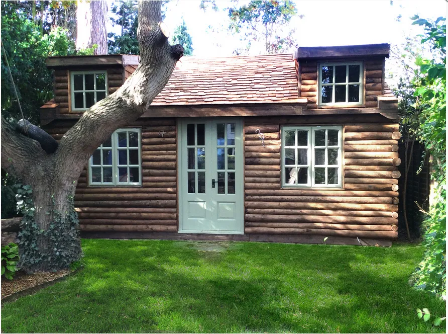 Tree Trunk Cabin photo 2