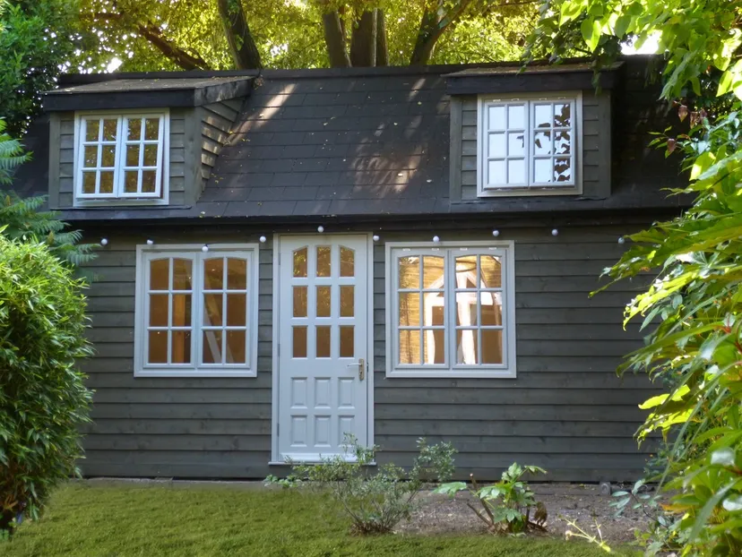 Hunters Lodge